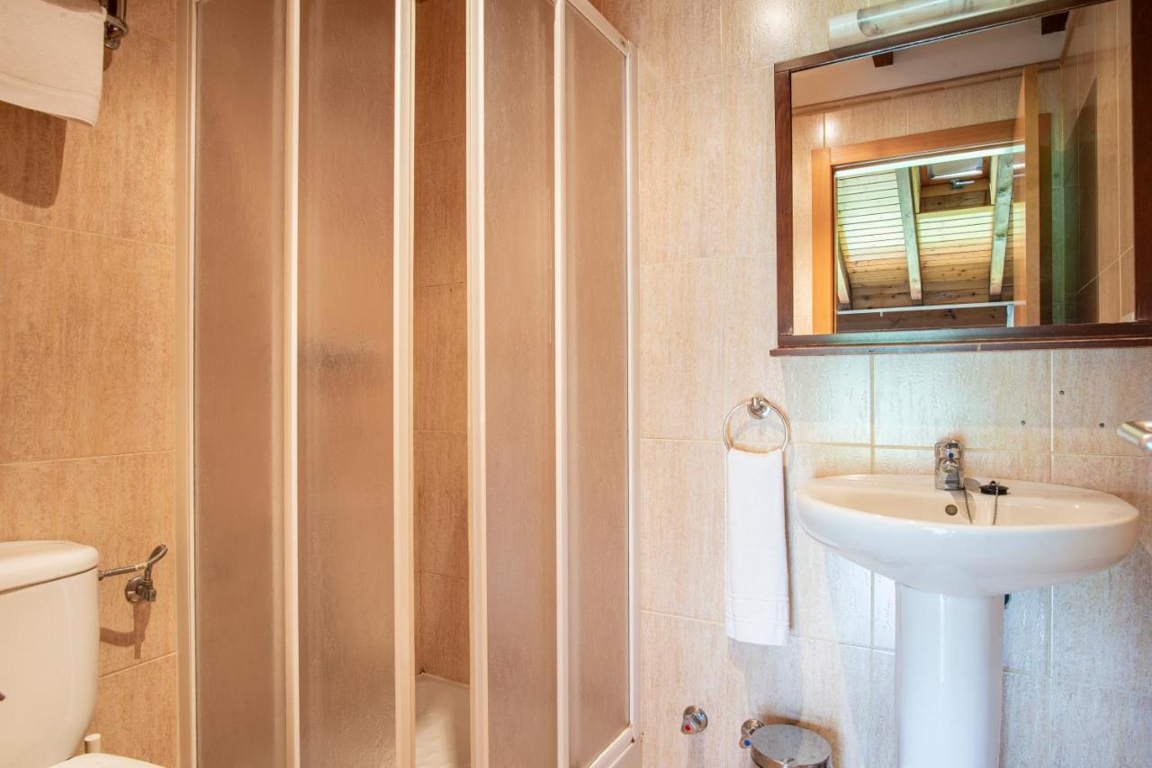 Apartamentos Aldea Del Puente Onís المظهر الخارجي الصورة